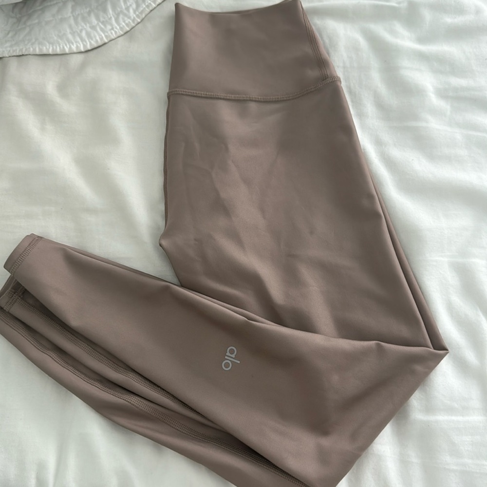 Alo leggings barely worn